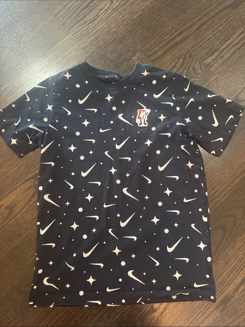 Nike Navy and White Swoosh Star Print Tee with Navy Joggers - Picture 2 of 8